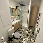 Appartement Le Coeur De Rive Gauche - Superbe T3 - Parking - 082 *